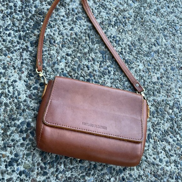 Portland Leather Brown Crossbody Bag - Picture 2 of 7